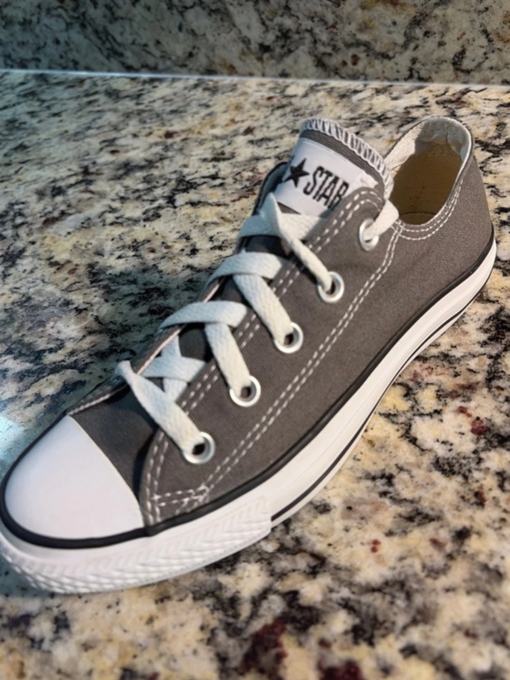 CONVERSE♦️ALL STAR SNEAKER - Picture 2 of 13